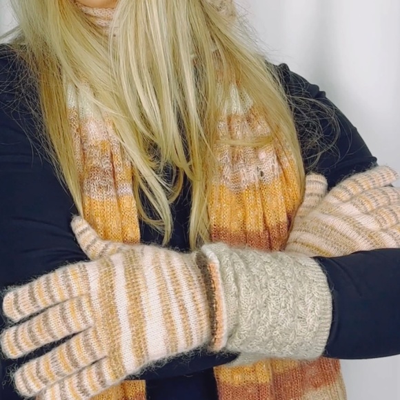 Vintage Missoni Foulard Scarf + Gloves Set with Sparkle Weave in Italian Mohair - Picture 13 of 13